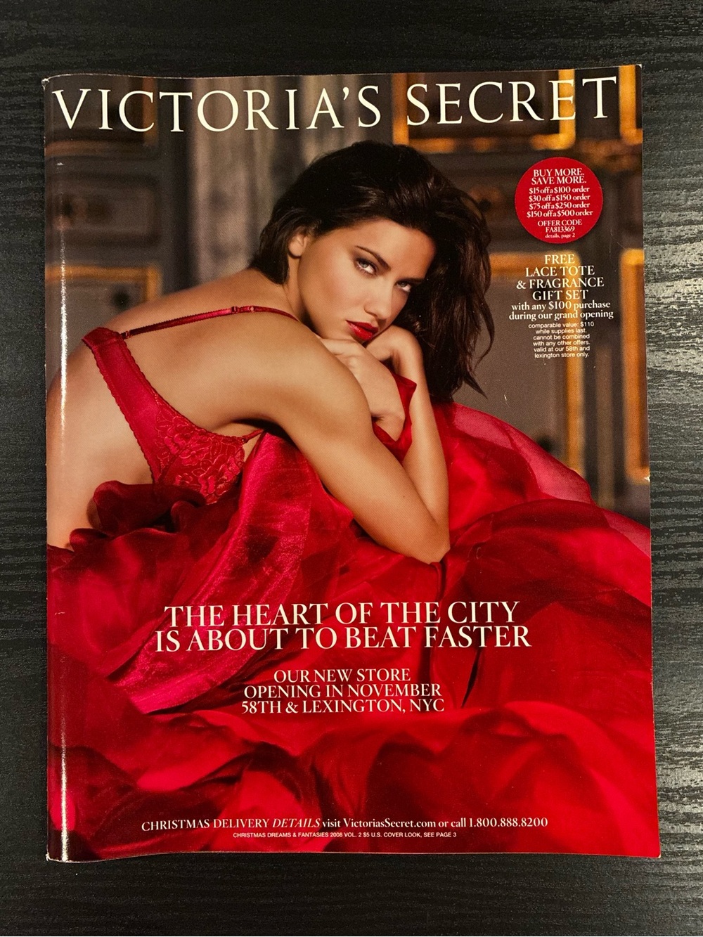 VGUC Victoria’s Secret Vintage Catalog CHRISTMAS DREAMS & FANTASIES 2008 VOL. 2
